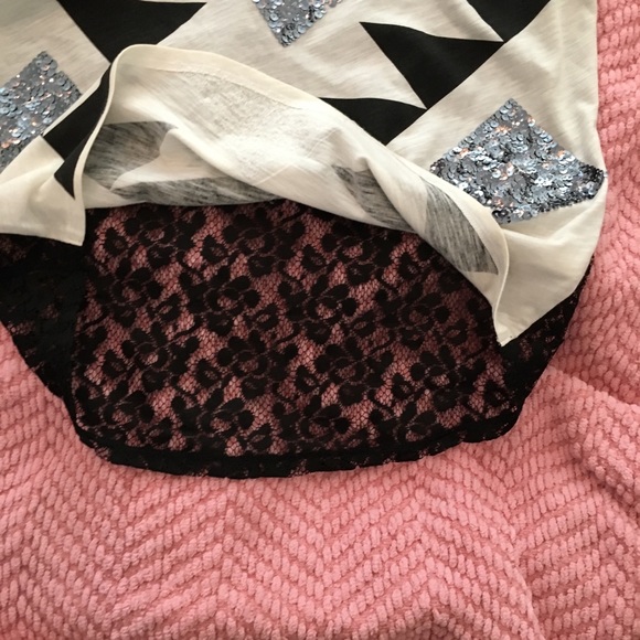 NWOT S Express Top w/ Sequins & Lace detail - Picture 5 of 7